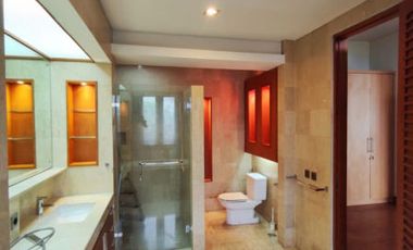 DIJUAL RUMAH MODERN at Jl KEMANG TIMUR, JAKSEL dgn S.POOL
