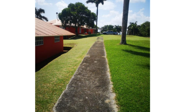 VENTA CASA CON TERRENO EN LA CHORRERA CERRO CAMA
