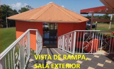 VENTA CASA CON TERRENO EN LA CHORRERA CERRO CAMA