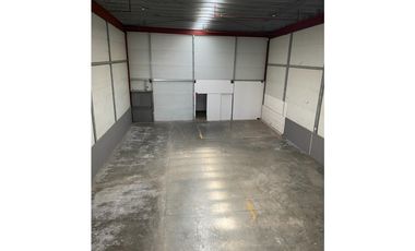 SE ALQUILA BODEGA  EN MAÑANITAS >>344 MT2<<