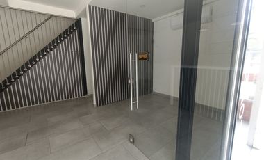 local en venta en la alameda. Cod V113934