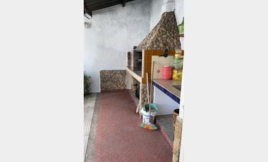 Casa  en Venta Ramos Mejia / La Matanza (B111 211)