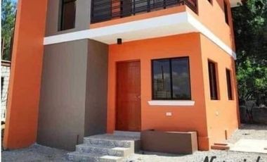 3 Bedrooms House & Lot for Sale in Birmingham Camden Cainta Rizal