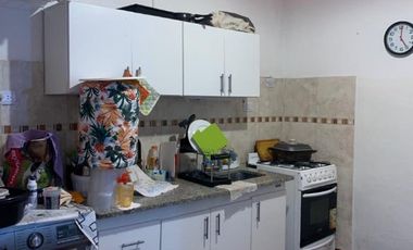 Casa con Departamento en venta en Quilmes Oeste Centro