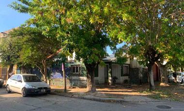 Casa con Departamento en venta en Quilmes Oeste Centro