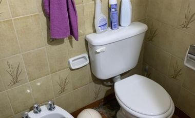 Casa con Departamento en venta en Quilmes Oeste Centro