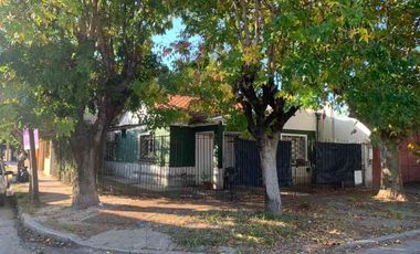 Casa con Departamento en venta en Quilmes Oeste Centro