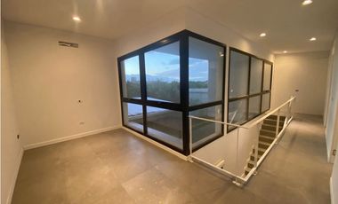 COSTA ESMERALDA SENDEROS IV 441 - CASA EN VENTA -