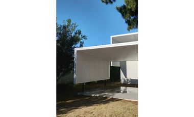 COSTA ESMERALDA SENDEROS IV 441 - CASA EN VENTA -