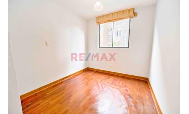 Se Vende Hermoso Departamento En Piso 1 En Condominio Parques De Surco 2