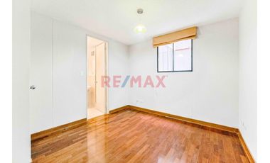 Se Vende Hermoso Departamento En Piso 1 En Condominio Parques De Surco 2