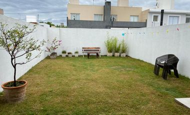 Bº CHACRAS DEL NORTE - DUPLEX - EXCELENTE CALIDAD Y TERMINACIONES