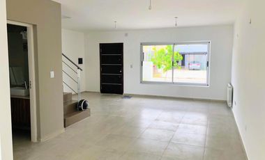 Bº CHACRAS DEL NORTE - DUPLEX - EXCELENTE CALIDAD Y TERMINACIONES