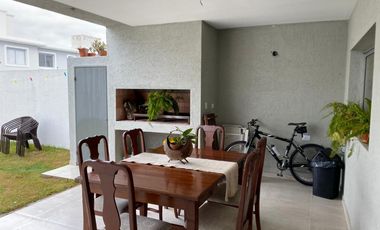 Bº CHACRAS DEL NORTE - DUPLEX - EXCELENTE CALIDAD Y TERMINACIONES