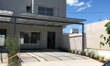 Bº CHACRAS DEL NORTE - DUPLEX - EXCELENTE CALIDAD Y TERMINACIONES