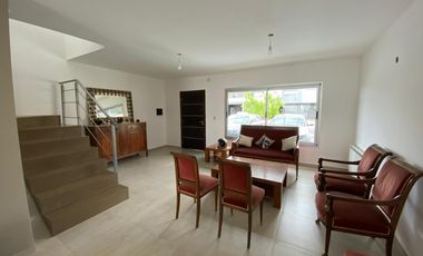 Bº CHACRAS DEL NORTE - DUPLEX - EXCELENTE CALIDAD Y TERMINACIONES