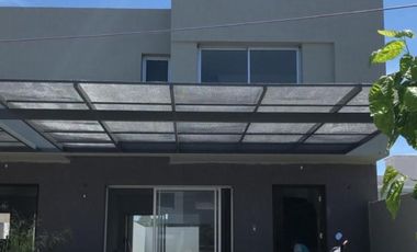 Bº CHACRAS DEL NORTE - DUPLEX - EXCELENTE CALIDAD Y TERMINACIONES