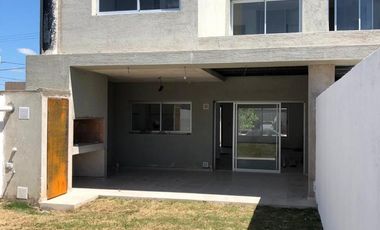 Bº CHACRAS DEL NORTE - DUPLEX - EXCELENTE CALIDAD Y TERMINACIONES