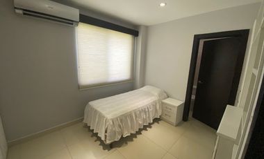 Alquilo amplia suite amoblada en Samborondón (J Luna)