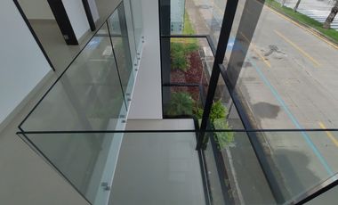 Casa en venta con alberca y esquina Fracc. Residencial las Palmas, Medellín, Ver
