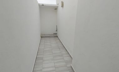 Casa en venta con alberca y esquina Fracc. Residencial las Palmas, Medellín, Ver