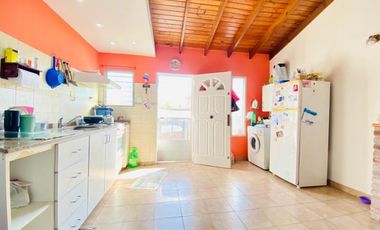 Casa PH en venta en Ituzaingo Sur