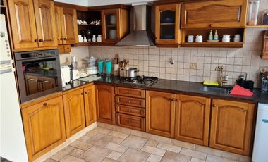 chalet 4 dormitorios zona chauvin