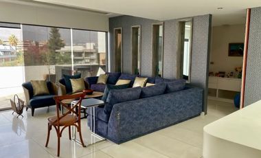 Lujoso Departamento. 5dorm, 5baños,3estac, jardines, piscina