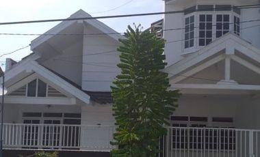 DIJUAL RUMAH DAERAH WIGUNA TENGAH REGENCY