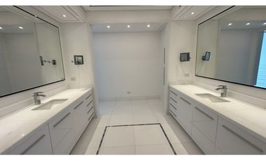 Venetian Tower Penthouse