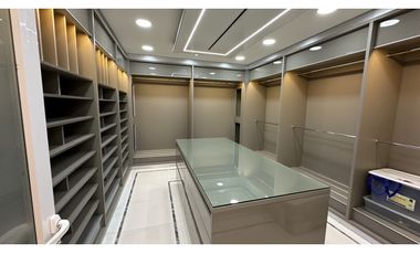 Venetian Tower Penthouse