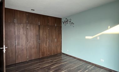 VENDO CASA EN PARQUE NILO LOMAS DE ANGELOPOLIS