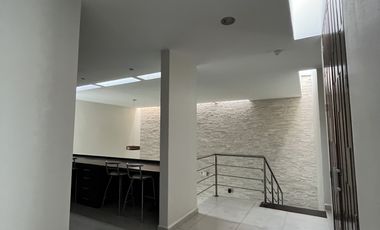 VENDO CASA EN PARQUE NILO LOMAS DE ANGELOPOLIS