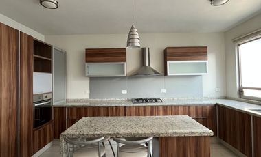 VENDO CASA EN PARQUE NILO LOMAS DE ANGELOPOLIS