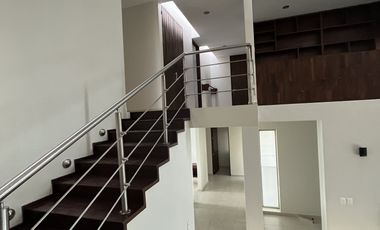 VENDO CASA EN PARQUE NILO LOMAS DE ANGELOPOLIS