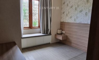 Disewakan Per Thn Rumah Siap Huni Lokasi Strategis Di Cilandak