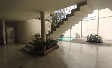 casa en venta en santa teresita. Cod V11348