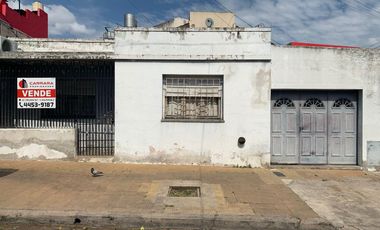 PH TIPO CASA 3 AMBIENTES CON COCHERA CUBIERTA, PATIO Y PARQUE