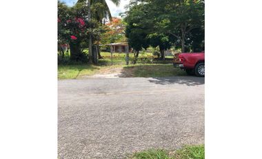 VENDO TERRENO CON CASA EN LA ERMITA DE SAN CARLOS