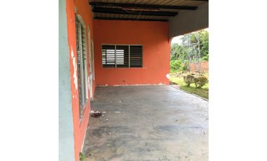VENDO TERRENO CON CASA EN LA ERMITA DE SAN CARLOS