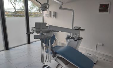 Vende clínica dental en Región de Los Lagos, Llanquihue.  Terreno de 750 mt2 y una infraestructura nueva de 180 mt2