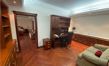 Se Alquila Apartamento 430 Mts Amoblado Pta Paitilla USD$3,000,oo