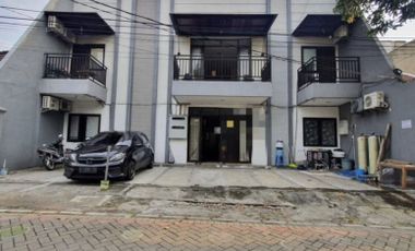 Dijual Rumah kos aktif istimewa di Surabaya barat