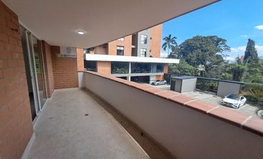 apartamento en arriendo en loma de las brujas. Cod A9432489