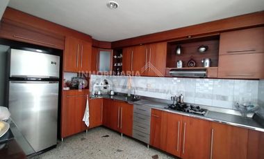 casa en arriendo en caobos. Cod A2772