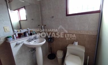 casa en arriendo en caobos. Cod A2772