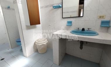casa en arriendo en caobos. Cod A2772