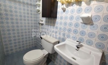 casa en arriendo en caobos. Cod A2772