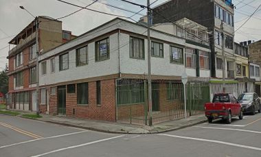 CASA en VENTA en Bogotá Santa Isabel