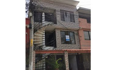 Alquiler Casa 2do Piso Barrio Samanes de Guadalupe.